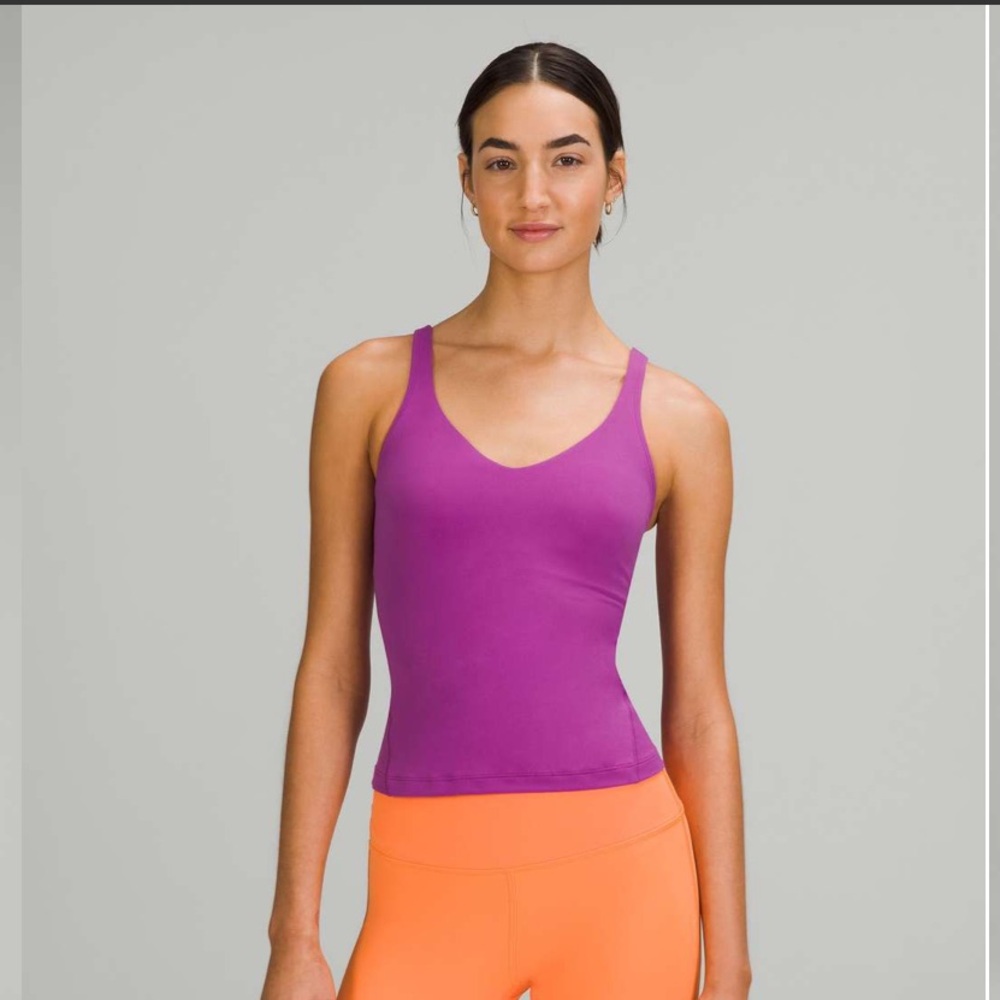 🍋Lululemon Align Waist-Length Tank Top
Vivid Plum Size 0